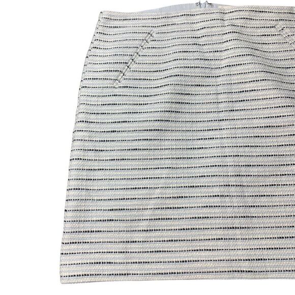 Ann Taylor Tweed Pencil Skirt - Picture 4 of 10